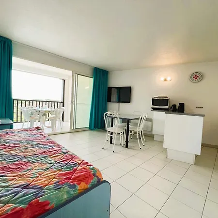 Διαμέρισμα Gasrian - Meuble De Tourisme Classe 3 Etoiles, Avec Acces Et Piscine