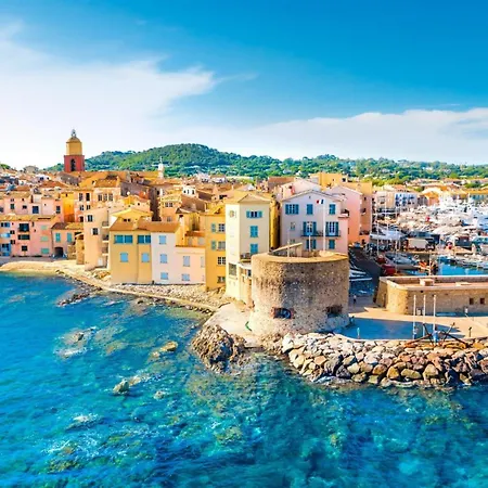 Gasrian - Meuble De Tourisme Classe 3 Etoiles, Avec Acces Et Piscine Gassin